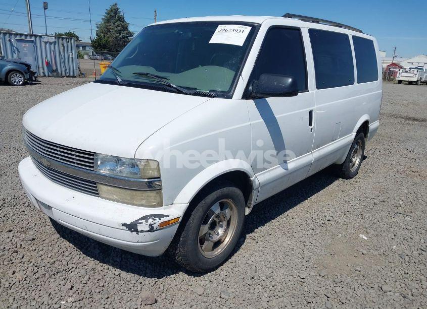 Photo 2 of 2003 Chevrolet Astro (VIN 1GNDM19X93B150667)