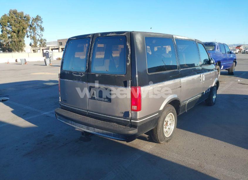 Photo 4 of 1991 Chevrolet Astro (VIN 1GNDM19Z2MB123653)