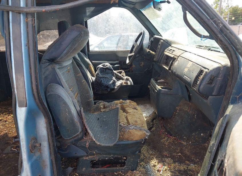 Photo 5 of 1992 Chevrolet Astro (VIN 1GNDM19ZXNB137401)
