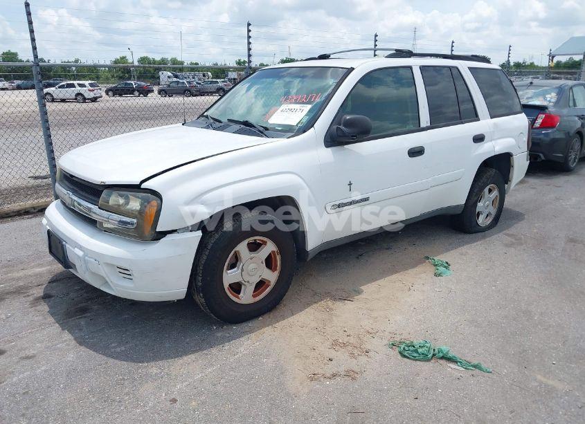 Photo 2 of 2002 Chevrolet Trailblazer LS (VIN 1GNDS13S022259794)