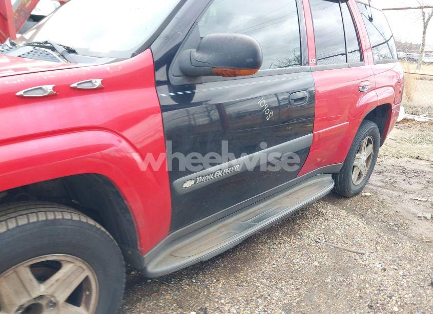 Photo 6 of 2002 Chevrolet Trailblazer LTZ (VIN 1GNDS13S022277308)