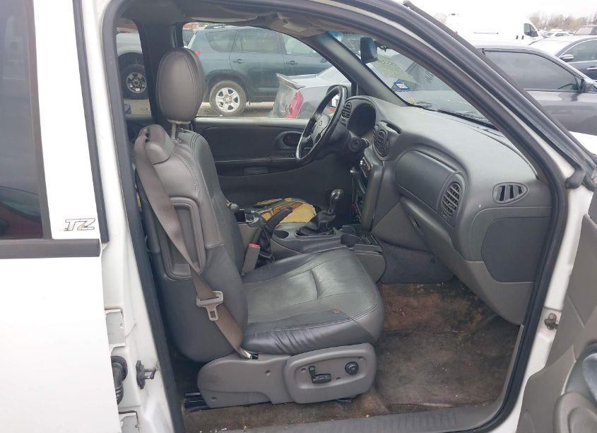 Photo 5 of 2003 Chevrolet Trailblazer LTZ (VIN 1GNDS13S032179624)