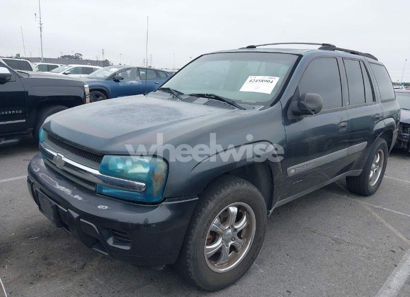 Photo 2 of 2003 Chevrolet Trailblazer LS (VIN 1GNDS13S032242902)