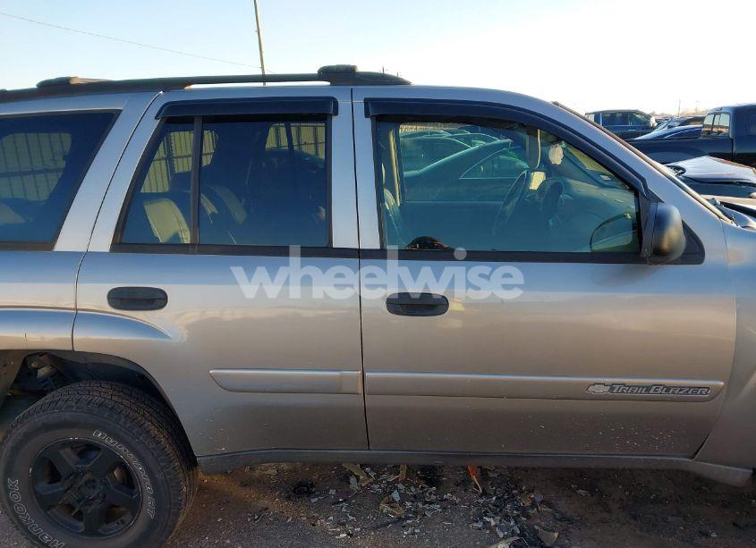 Photo 13 of 2003 Chevrolet Trailblazer LT (VIN 1GNDS13S032269582)