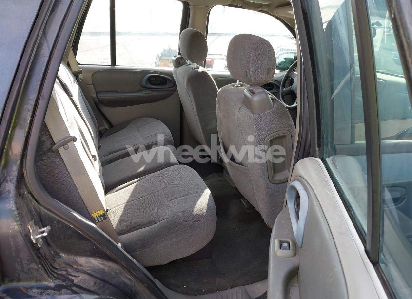 Photo 8 of 2004 Chevrolet Trailblazer LS (VIN 1GNDS13S042327207)