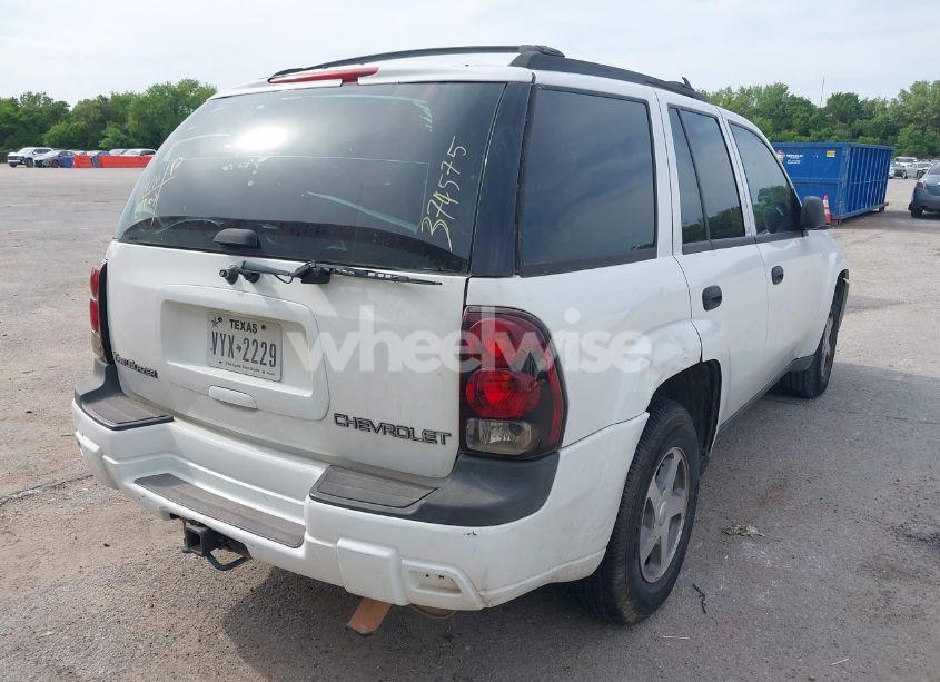 Photo 4 of 2004 Chevrolet Trailblazer LS (VIN 1GNDS13S042374575)