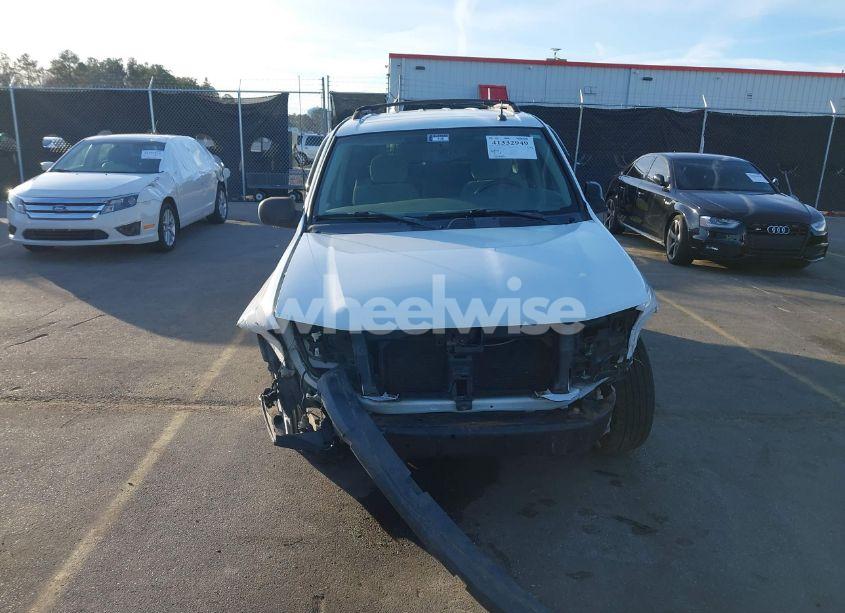 Photo 12 of 2005 Chevrolet Trailblazer LS (VIN 1GNDS13S052280519)