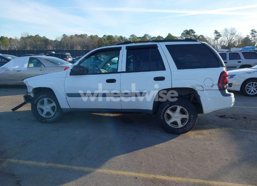 Photo 14 of 2005 Chevrolet Trailblazer LS (VIN 1GNDS13S052280519)