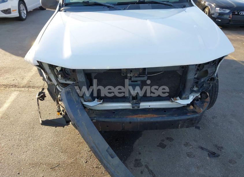 Photo 6 of 2005 Chevrolet Trailblazer LS (VIN 1GNDS13S052280519)