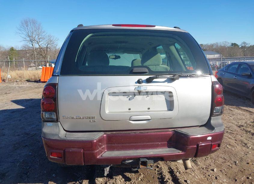 Photo 6 of 2006 Chevrolet Trailblazer LS (VIN 1GNDS13S062106029)