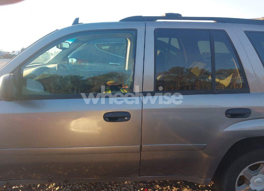 Photo 15 of 2006 Chevrolet Trailblazer LS (VIN 1GNDS13S062184469)