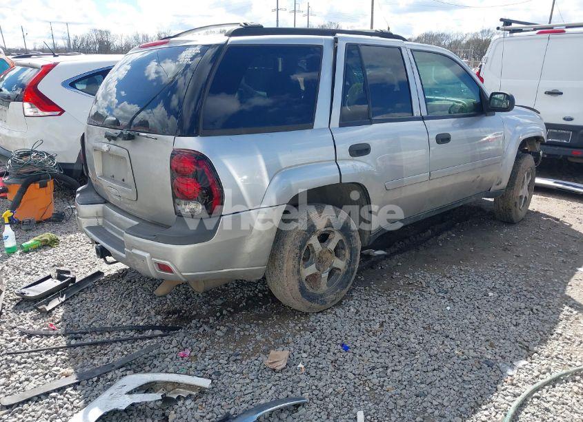 Photo 4 of 2006 Chevrolet Trailblazer LS (VIN 1GNDS13S062213193)