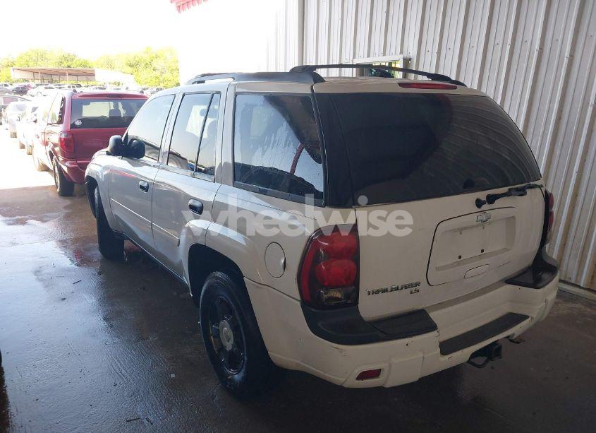Photo 3 of 2006 Chevrolet Trailblazer LS (VIN 1GNDS13S062235856)