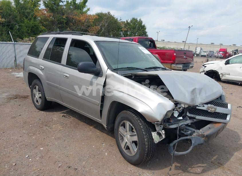 2006 Chevrolet Trailblazer LT (VIN 1GNDS13S062360615) main photo