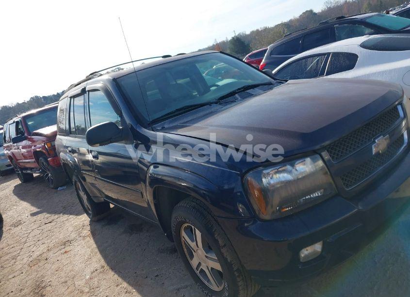 2007 Chevrolet Trailblazer LT (VIN 1GNDS13S072140618) main photo