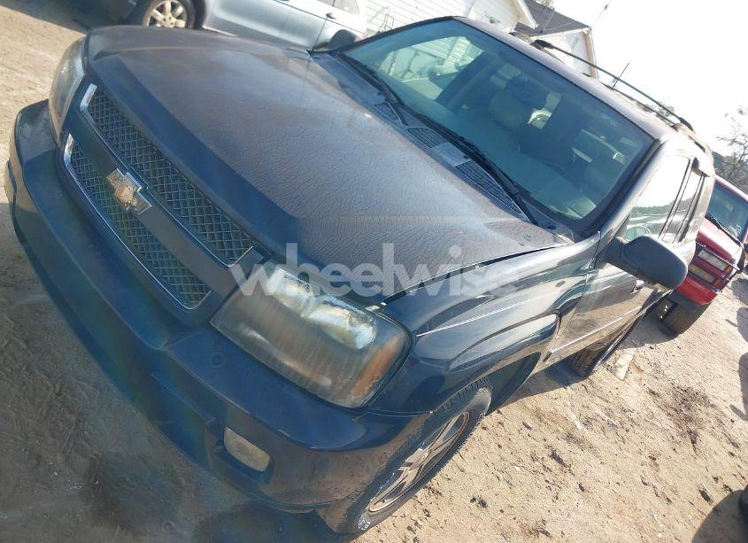 Photo 2 of 2007 Chevrolet Trailblazer LT (VIN 1GNDS13S072140618)