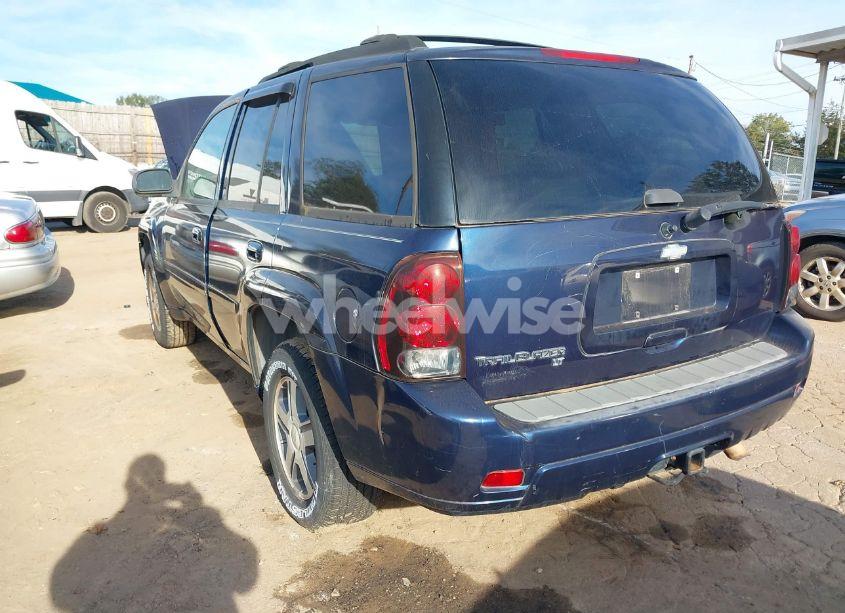 Photo 3 of 2007 Chevrolet Trailblazer LT (VIN 1GNDS13S072140618)