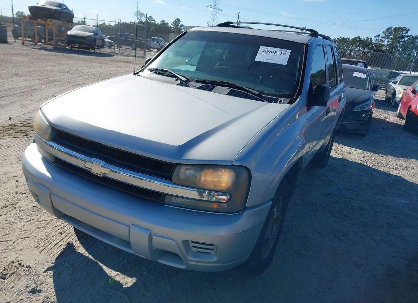 Photo 2 of 2007 Chevrolet Trailblazer LS (VIN 1GNDS13S072213017)