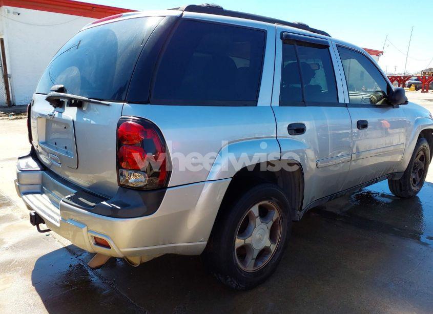 Photo 4 of 2008 Chevrolet Trailblazer FLEET (VIN 1GNDS13S082110312)