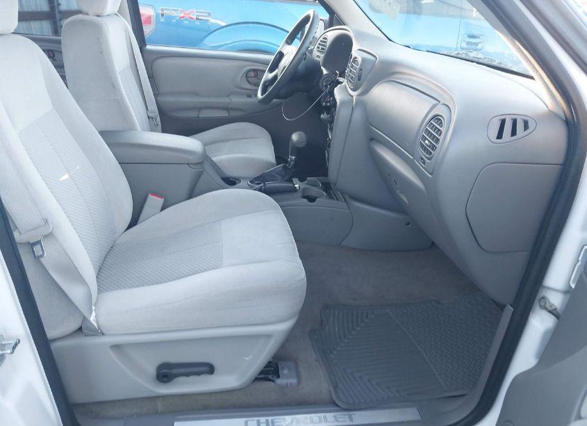 Photo 5 of 2008 Chevrolet Trailblazer LT (VIN 1GNDS13S082257956)