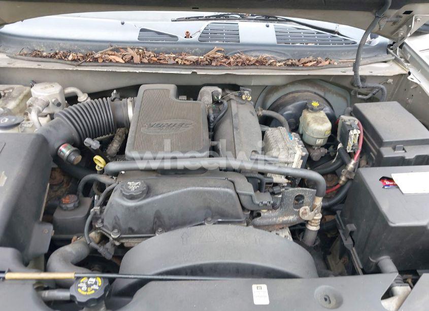 Photo 10 of 2002 Chevrolet Trailblazer LS (VIN 1GNDS13S122264342)