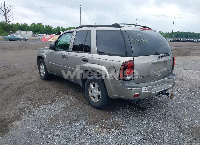 Photo 3 of 2002 Chevrolet Trailblazer LS (VIN 1GNDS13S122264342)
