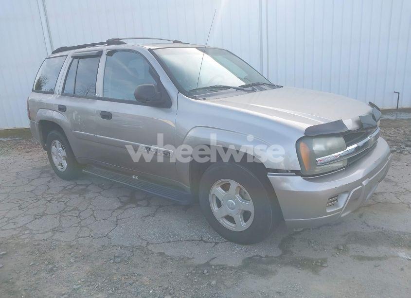 2002 Chevrolet Trailblazer LS (VIN 1GNDS13S122518079) main photo