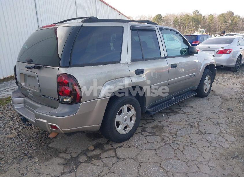 Photo 4 of 2002 Chevrolet Trailblazer LS (VIN 1GNDS13S122518079)