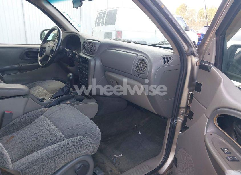 Photo 5 of 2002 Chevrolet Trailblazer LS (VIN 1GNDS13S122518079)