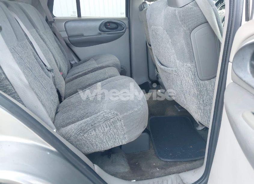 Photo 8 of 2002 Chevrolet Trailblazer LS (VIN 1GNDS13S122518079)