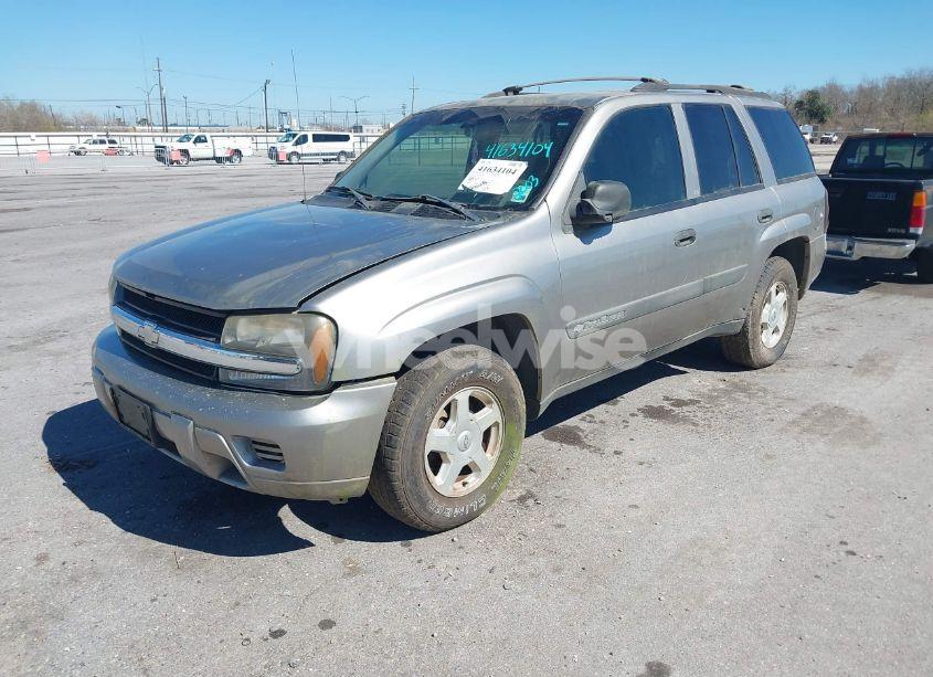 Photo 2 of 2003 Chevrolet Trailblazer LS (VIN 1GNDS13S132319132)