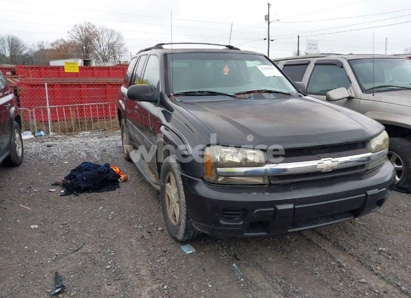 2003 Chevrolet Trailblazer LS (VIN 1GNDS13S132322158) main photo