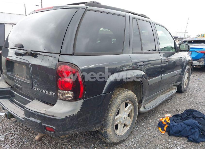 Photo 4 of 2003 Chevrolet Trailblazer LS (VIN 1GNDS13S132322158)