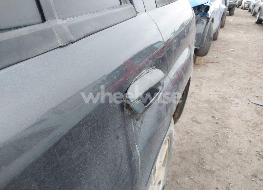 Photo 6 of 2003 Chevrolet Trailblazer LT (VIN 1GNDS13S132347237)