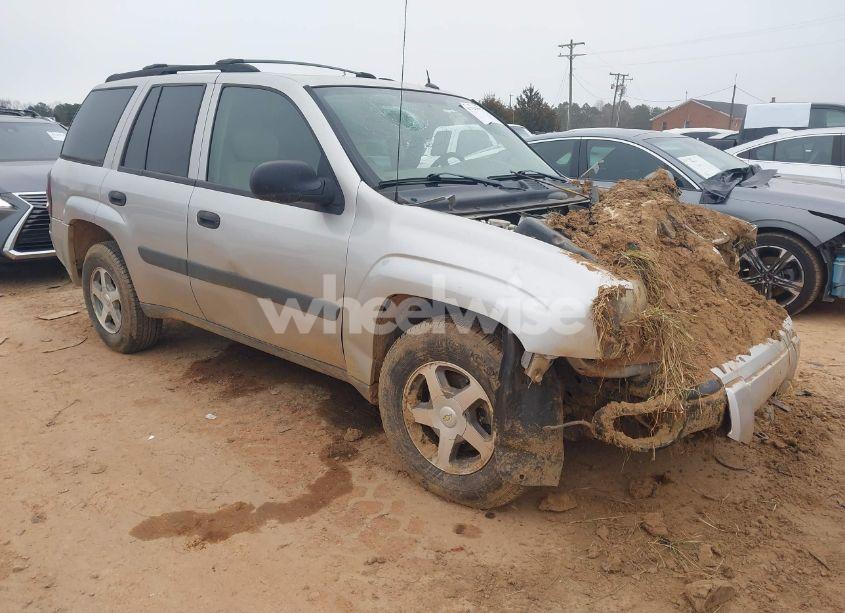 2005 Chevrolet Trailblazer LS (VIN 1GNDS13S152225867) main photo