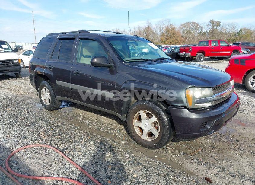 2005 Chevrolet Trailblazer LS (VIN 1GNDS13S152288225) main photo