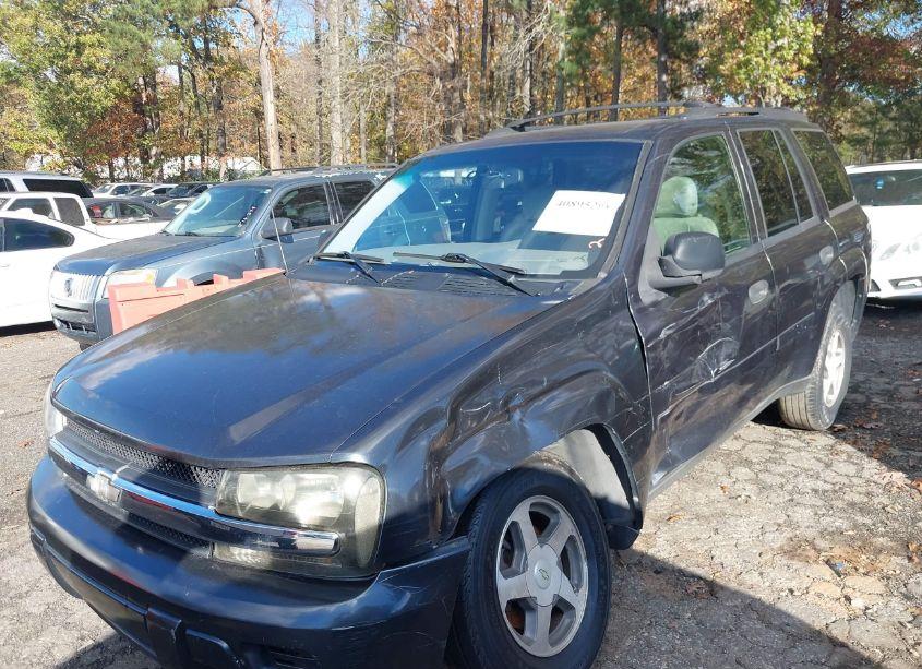 Photo 2 of 2006 Chevrolet Trailblazer LS (VIN 1GNDS13S162210688)