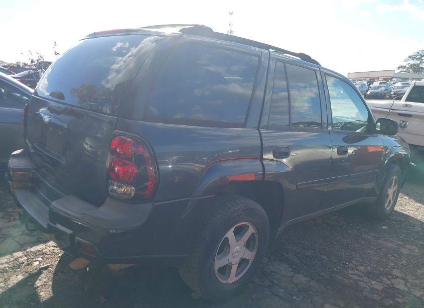 Photo 4 of 2006 Chevrolet Trailblazer LS (VIN 1GNDS13S162210688)