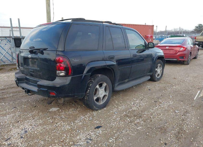 Photo 4 of 2007 Chevrolet Trailblazer LS (VIN 1GNDS13S172139235)