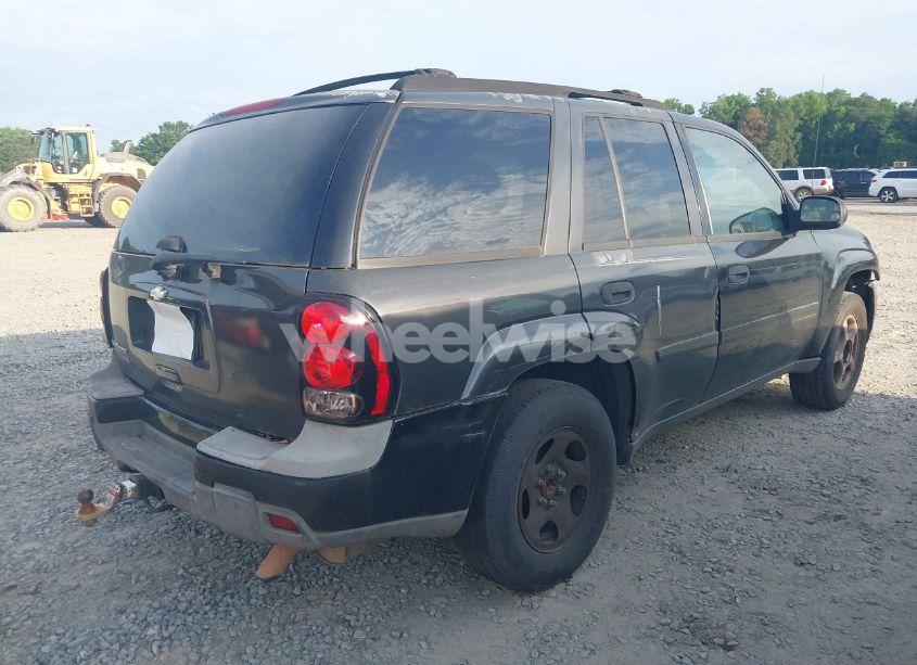 Photo 4 of 2007 Chevrolet Trailblazer LS (VIN 1GNDS13S172155970)