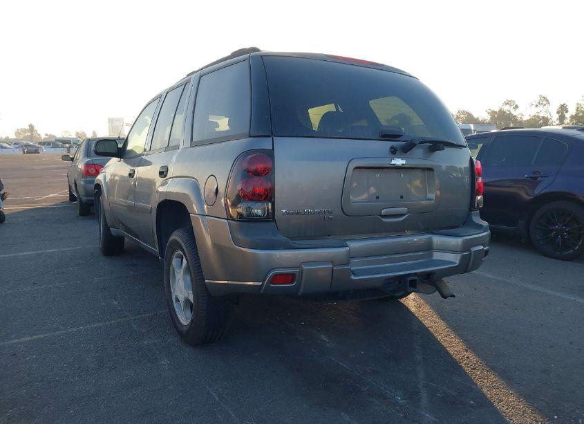 Photo 3 of 2007 Chevrolet Trailblazer LS (VIN 1GNDS13S172187446)