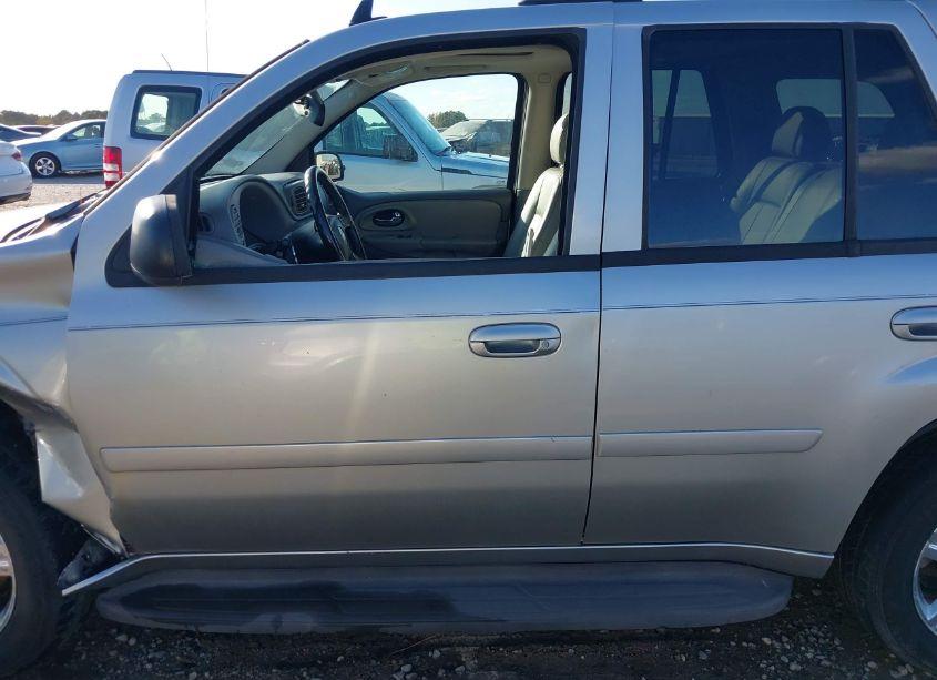 Photo 14 of 2008 Chevrolet Trailblazer LT (VIN 1GNDS13S182131766)
