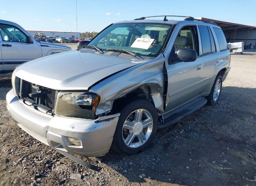 Photo 2 of 2008 Chevrolet Trailblazer LT (VIN 1GNDS13S182131766)