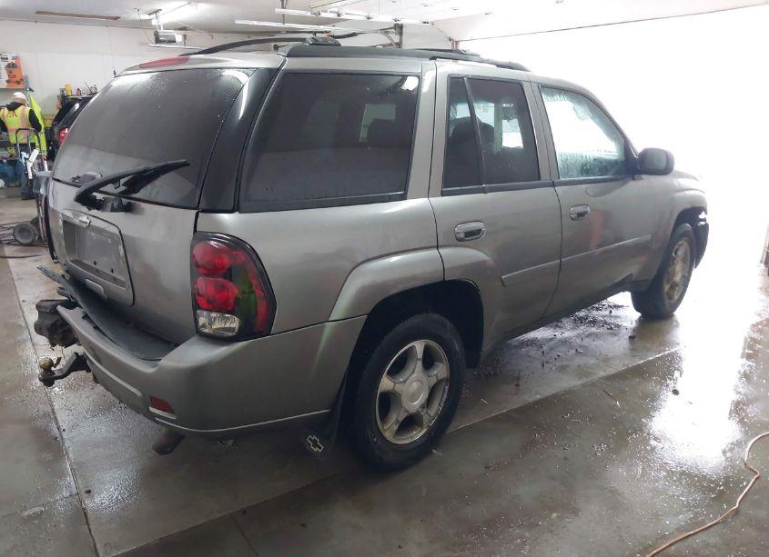 Photo 4 of 2008 Chevrolet Trailblazer LT (VIN 1GNDS13S182221113)