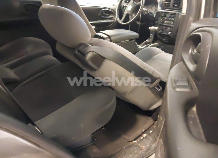 Photo 8 of 2008 Chevrolet Trailblazer LT (VIN 1GNDS13S182224559)