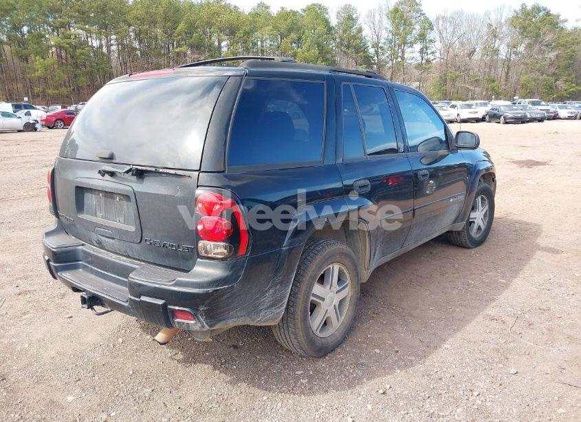 Photo 2 of 2002 Chevrolet Trailblazer LS (VIN 1GNDS13S222392654)