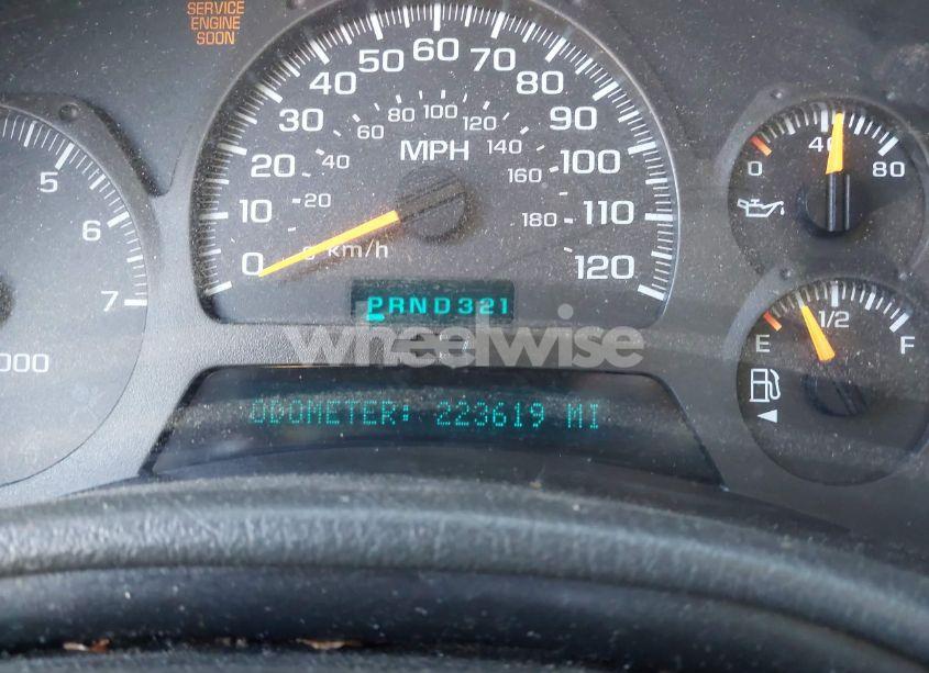 Photo 7 of 2002 Chevrolet Trailblazer LTZ (VIN 1GNDS13S222474402)