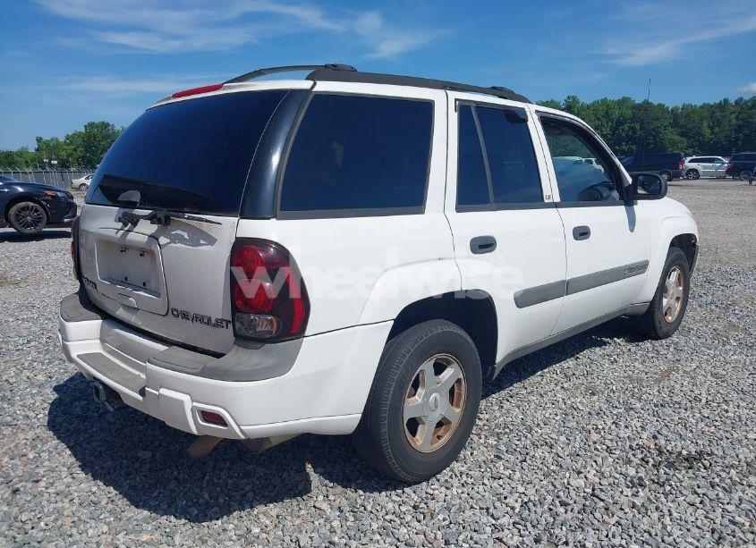 Photo 4 of 2003 Chevrolet Trailblazer LS (VIN 1GNDS13S232139612)