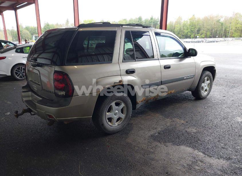 Photo 4 of 2003 Chevrolet Trailblazer LS (VIN 1GNDS13S232326932)