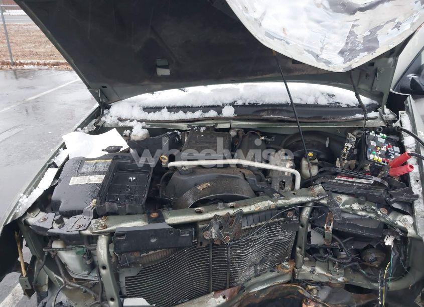 Photo 10 of 2004 Chevrolet Trailblazer LS (VIN 1GNDS13S242128997)